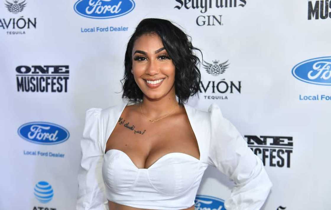 How Old is Queen Naija