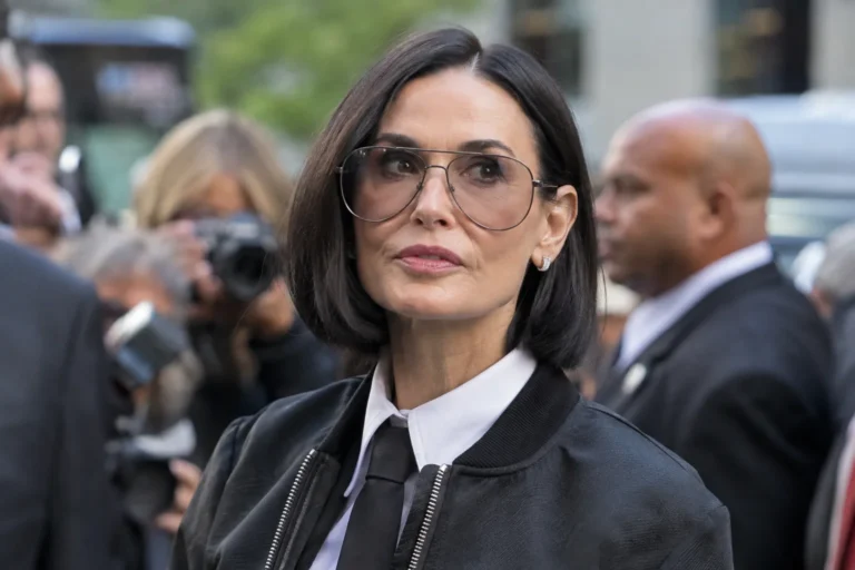 Demi Moore’s Chin-Grazing Bob Is Back at NYFW, but Did She Actually Cut Her Hair?